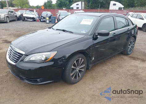 2013 Chrysler 200 Touring from USA, damaged, VIN 1C3CCBBG2DN743735